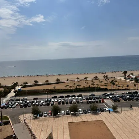 Sobre La Playa Apartment *